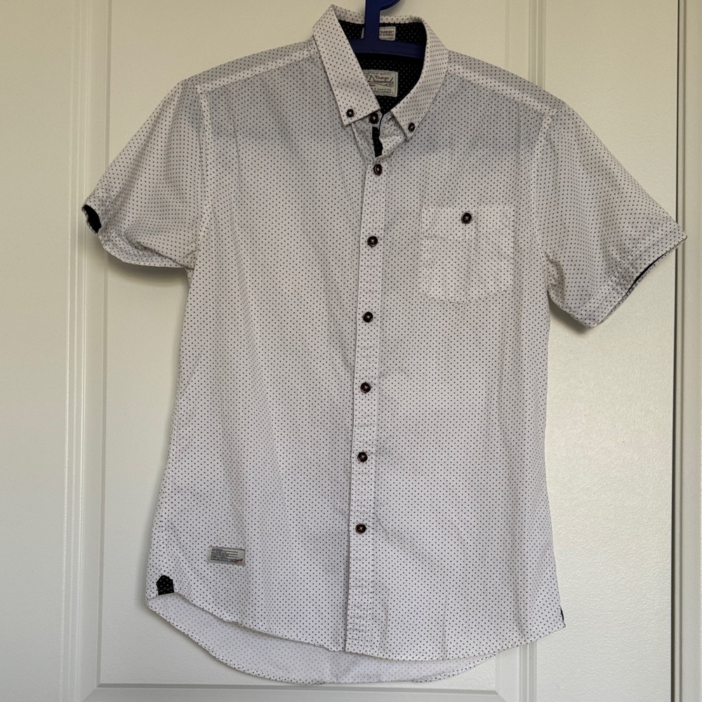 Men's White Short Sleeve Printed Button-Up Shirt